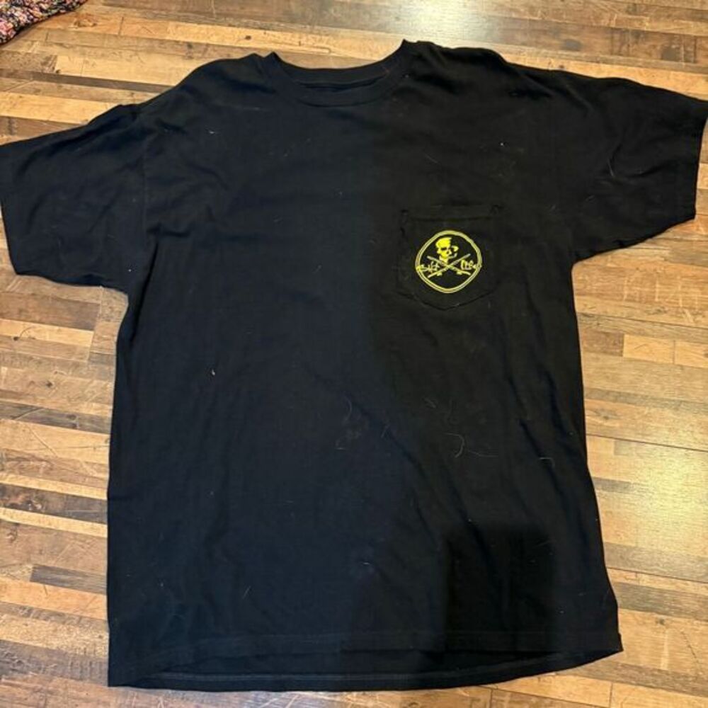 Salt Life Life Salty T-Shirt Size Large Black Short Sleeve‎ Black Yellow Pirate